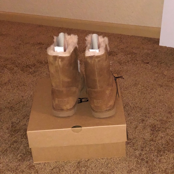 Authentic UGG Boots - Picture 3 of 3